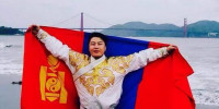 Монголчуудаа омогшуулж, ухааруулсан дуучин Я.Гэрэлчулууний шинэхэн уран бүтээл мэндэллээ