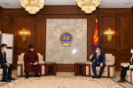 Ерөнхийлөгч Х.Баттулга оффшороос орж ирсэн хөрөнгөөр өрх бүрд олгох 1 сая төгрөгийг санхүүжүүлэх санал гаргав 