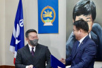 АН-ын 330 сумын намын дарга нар Х.Баттулгыг бүртгэхийг шаардан Улсын Дээд шүүхэд шаардлага хүргүүлжээ