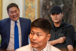 Х.Нямбаатар: Гэр бүлээр оролдох бол хамгийн адгийн улс төр