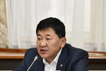 Б.Дэлгэрсайхан: Төр засгаараа тоглоод дэлхийд бузар булай болдогоо болимоор байна