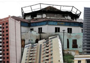 Та минь ээ! Нураах барилга цаана чинь олон байна