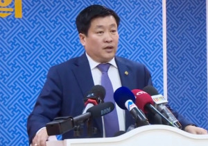 Б.Энх-Амгалан сайд аа, та яамныхаа ажилтнуудыг хээл хахууль авахад мэргэшүүлж байгаа юм уу