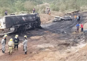 Том тэрэгний жолооч: Урдаас нь очоод “Зогсоорой” гээд сануулахад хэн ч тоогоогүй, хажуугаар дайрсан