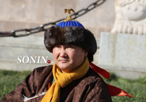 С.Жавхлан: Монголчууд дарга нараа хүний үхлээр тоглотол нь давраачихаж...
