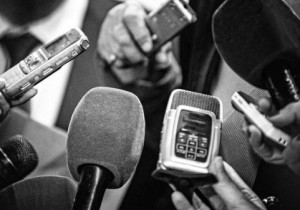 Монголын сэтгүүл зүй та нарын горьдсон шиг амархан уначихдаггүй юм
