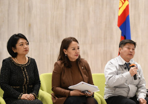 Хүннү хотын тээвэр логистикийн талаарх мэргэжлийн холбоод, компаниудын саналыг сонсож, ажлын хэсэг байгууллаа