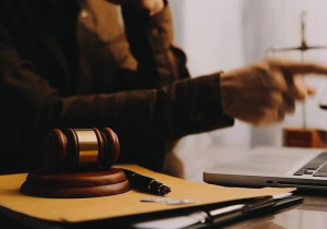 Дуугарвал хуулиар далайлгаж дуугай болгоод, магтан дуулагч болгодог ажиллагаа амжилттай үргэлжилж байна