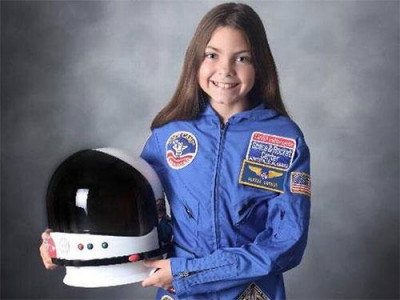 13 настай охин Ангараг руу ниснэ
