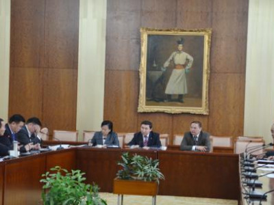 Байнгын хороо хуулийн төслүүдийн анхны хэлэлцүүлгийг хийлээ