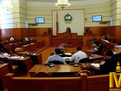 Төрийн албаны 140 гаруй орон тоог цөөлж, 1.3 тэрбум төгрөгийг хэмнэнэ