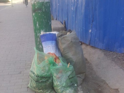 Нийслэлийн ойг угтаж бүх нийтийн цэвэрлэгээ хийлээ