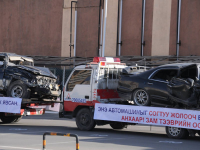 Осолдсон автомашинуудын цуваа боллоо /фото/