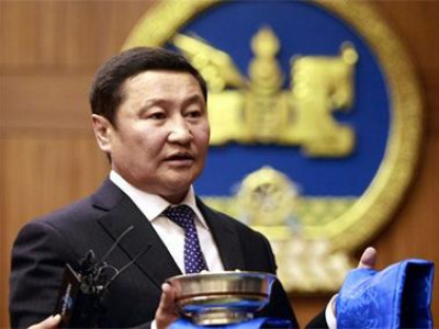 Ерөнхий сайд суудлаасаа унах нь тодорхой болсон уу? 