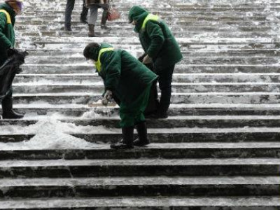 Газар доогуурх гарцын шатыг халаалттай болгож эхэлжээ