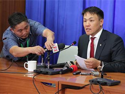 Н.Номтойбаярын татварын өр түүнийг дампууралд хүргэх вий