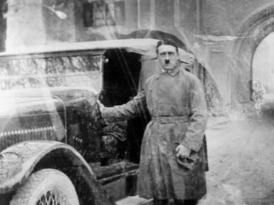 А.Гитлерийн зурсан зураг 161 мянган ам.доллар хүрлээ