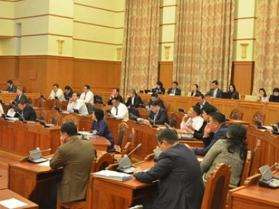 Засгийн газрын бүтэц, бүрэлдэхүүний тухай хуулийг баталлаа