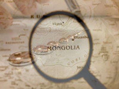 Мөнгөн уснаас болгоомжил