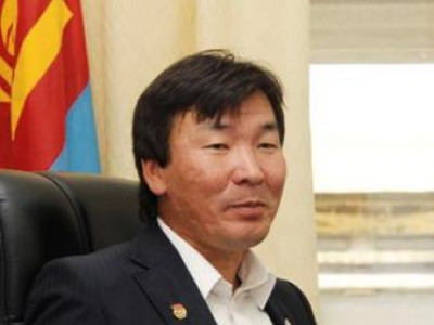 С.Ганбаатар: Энд шунал ноёлоод байна