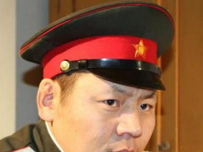 Жүжигчин Ялалтын зүрхийг зогсоох шахсан хайртынх нь бэлэг