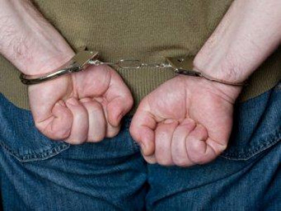 Цагдаагийн хошууч хүүхдийн порно үйлдвэрлэж байжээ