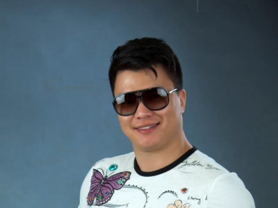 Дуучин A Cool-ын баяжих улирал