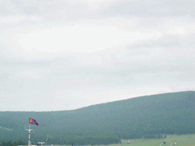 Хямраагүй юм шиг зугаалж байна аа, монголчууд