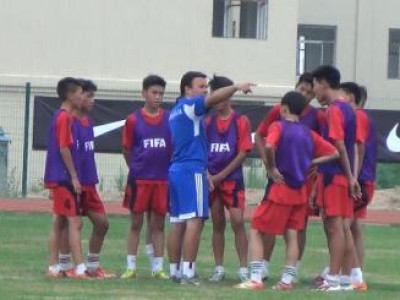 Монголын баг Узбекстаны шигшээд 14:0-ээр хожигдлоо
