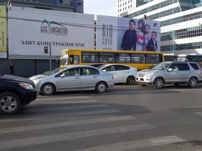 Маргаашнаас эхэлж жолооч нар 