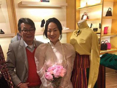 П.Анужин дээлний захиалга авна