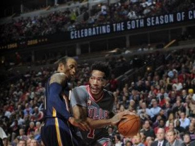 Рөүз гэмтэж, Чикаго Буллз сүүлийн мөчид хожил байгууллаа