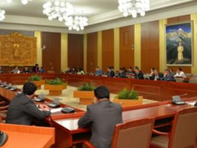 Н.Батбаяр: Ардаасаа асуухгүй гэж зүтгэдэг Ардын нам байх юм