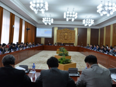 Сонгуулийн тухай хуулийг хэлэлцэж байна