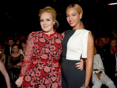 Адель Бейонсетэй хамтрахаас татгалзжээ