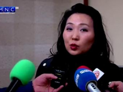 ”Эксклюзив” компанийнхан энэ удаад хувцаснуудаа шатаах гэнэ