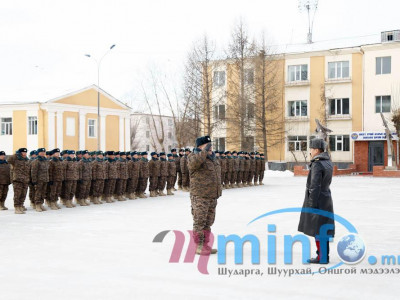 Энхийг сахиулагчид Жанжин тугандаа хүндэтгэл үзүүлүүллээ