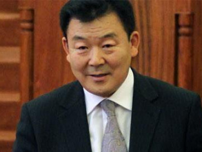 Ц.Цолмон сайд эхнэрээ авч явсан зардлаа төлсөн үү