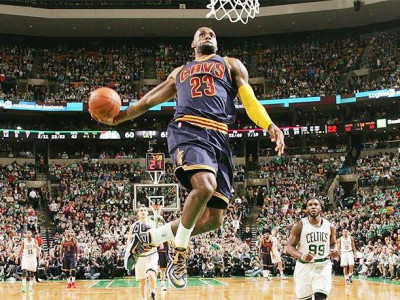 Леброн Nike-аас жилд 30 сая доллар авна