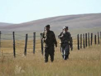 Манаанд зогсож байсан хоёр хилчин сураггүй алга болжээ