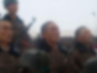 Оргосон цэргүүд буу тулган, автомашин дээрэмджээ