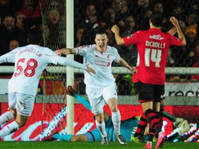 “Ливерпүүл” Английн цомоос мултрах аюулаас Смит аварлаа