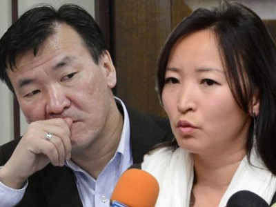 С.Гантуяа ахтайгаа барьцав