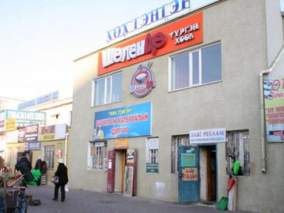 Ажлаа хийж байсан 24 настай зөөгч бүсгүйг хүчирхийлж дээрэмдсэн хэрэг гарлаа