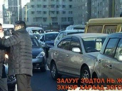 Танхай жолоочид хэрэг үүсгэжээ