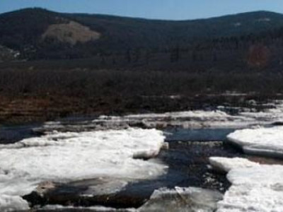 Мөс цөмрөх аюулаас урьдчилан сэргийлэхийг анхаарууллаа