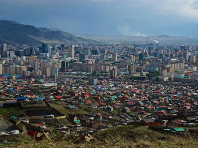 Байрны үнэ буурсаар байна