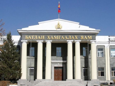Ц.Цолмон сайдын зөвлөх авлига авч байгаад үйлдэл дээрээ баригджээ 