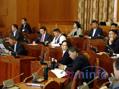 Хаврын чуулган энэ сард завсарлах уу