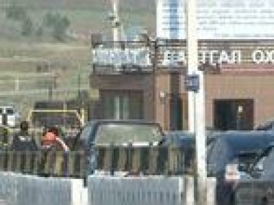 Сэлэнгэчүүд визгүй хилд түшиглэн амьдарч байна